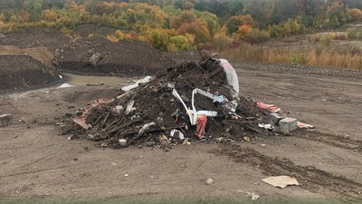 Жителя Тернопільщини, притягнули до відповідальності, засмічення земель, сміття