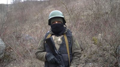 Доброволець з позивним "Капелан" Доброволець з позивним "Капелан"