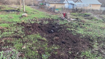 Окупанти мінометними имінами обстріляли житлові будинки у Жованці Окупанти мінометними имінами обстріляли житлові будинки у Жованці
