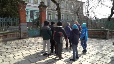 Херсонські бібліотекарі в ігровому форматі розказують школярам про історію міста