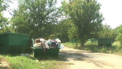 У Запоріжжі місце зберігання будівельних відходів перетворилося на звалище