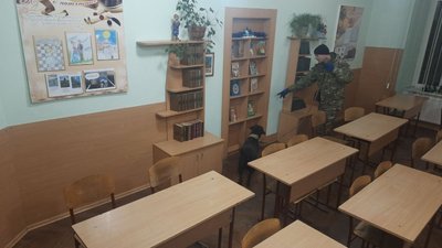 У львівських школах під час обстежень вибухівки не знайшли У львівських школах під час обстежень вибухівки не знайшли