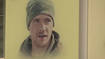 В Івано-Франківську встановили меморіальні дошки загиблим бійцям Максиму Бурді та Роману Сализі В Івано-Франківську встановили меморіальні дошки загиблим бійцям Максиму Бурді та Роману Сализі