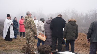 Був два роки в полоні: на Черкащині поховали загиблого захисника Був два роки в полоні: на Черкащині поховали загиблого захисника