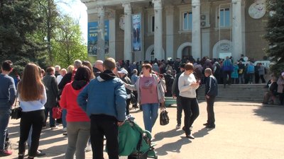 У Запоріжжі виник ажіотаж навколо гуманітарної допомоги У Запоріжжі виник ажіотаж навколо гуманітарної допомоги