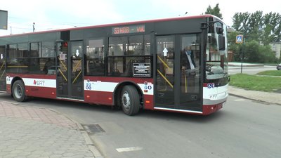 Мер Франківська закликав протестувати щодо заборони стоячих місць у громадському транспорті
