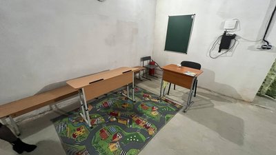 "Ми сумували за школою". У Криворізькому районі Дніпропетровщини відновлюють очне навчання "Ми сумували за школою". У Криворізькому районі Дніпропетровщини відновлюють очне навчання