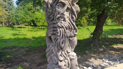 Коли у луцькому парку відкриють оновлену алею скульптур Коли у луцькому парку відкриють оновлену алею скульптур
