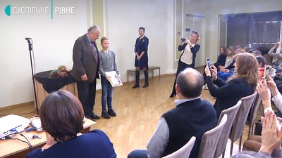 У Рівному нагородили юних плавців і тренерів за успіх на зимовому чемпіонаті