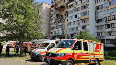 У Києві стався вибух у багатоповерхівці, є загиблі. Оновлюється У Києві стався вибух у багатоповерхівці, є загиблі. Оновлюється