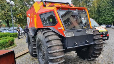В Ужгороді організували виставку спецтехніки до Дня рятівника В Ужгороді організували виставку спецтехніки до Дня рятівника