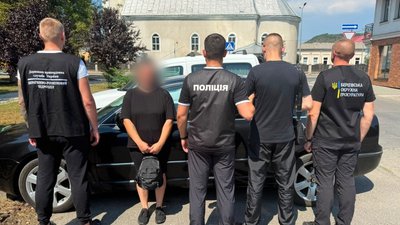 За 6000 євро сприяла в перетині кордону: у Виноградові затримали жінку