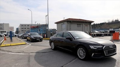 Делегації України та РФ прибули на перемовини до Стамбула Делегації України та РФ прибули на перемовини до Стамбула