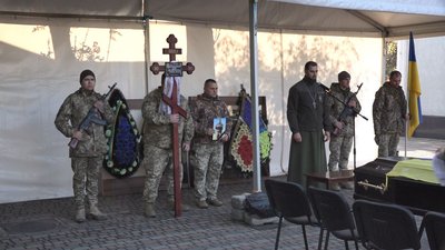 Попрощалися з полеглим під Бахмутом бійцем Попрощалися з полеглим під Бахмутом бійцем