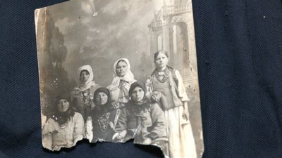 "Кохточка" та "юпка": як взимку одягались селяни у 19 столітті "Кохточка" та "юпка": як взимку одягались селяни у 19 столітті