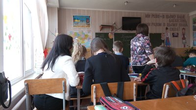 Вчителів точних наук знайти складно: у Черкасах 10 студентів опановує професію вчителя фізики Вчителів точних наук знайти складно: у Черкасах 10 студентів опановує професію вчителя фізики