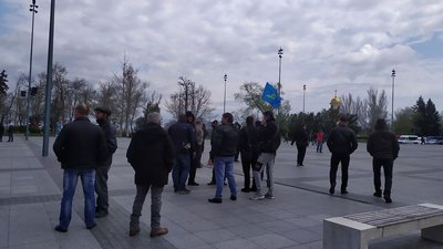 У Миколаєві влаштували акцію проти карантинних обмежень. Чого вимагають протестувальники У Миколаєві влаштували акцію проти карантинних обмежень. Чого вимагають протестувальники