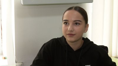 Однокласниця Павла Липовського Анна Малоока Однокласниця Павла Липовського Анна Малоока