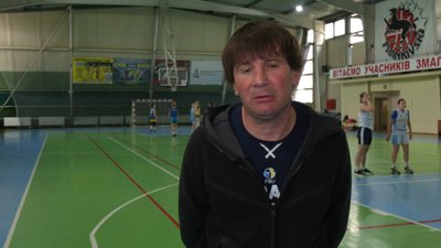 Тренер жіночої баскетбольної команди з Івано-Франківська