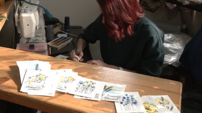 Черкаські кравчині шиють для тероборони форму із сюрпризом Черкаські кравчині шиють для тероборони форму із сюрпризом
