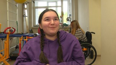 Однією з перших препарат отримала 15-річна Анна Однією з перших препарат отримала 15-річна Анна
