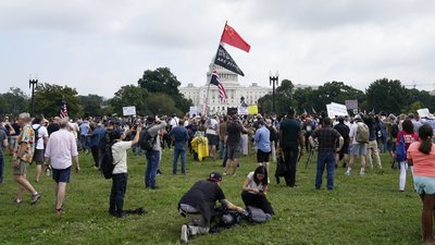 У США на мітинг щодо затриманих при штурмі Капітолію прийшло більше журналістів ніж учасників