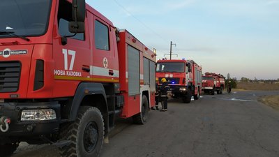 На Херсонщині другу добу горить сміттєзвалище На Херсонщині другу добу горить сміттєзвалище
