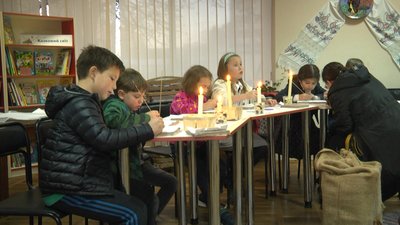 "Україна — Ельдорадо майбутнього". У Львові діти та митець з Люксембурга створюють панно "Україна — Ельдорадо майбутнього". У Львові діти та митець з Люксембурга створюють панно