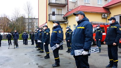 Три аварійно-рятувальні автомобілі отримали пожежники Тернопільщини Три аварійно-рятувальні автомобілі отримали пожежники Тернопільщини