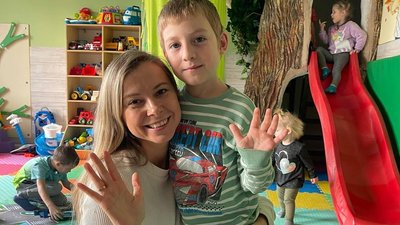 7-річного Стаса з Бахмута разом з сім'єю евакуювали до Чернівців 7-річного Стаса з Бахмута разом з сім'єю евакуювали до Чернівців