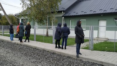 У селі під Луцьком безплатно обстежили жінок на пересувному мамографі