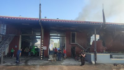 Возили продукти у прифронтовий Бахмут та Часів Яр: що відомо про знищену оптову базу в Краматорську Возили продукти у прифронтовий Бахмут та Часів Яр: що відомо про знищену оптову базу в Краматорську