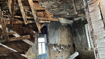 У Полтаві планують відновити будівлю 1890-х на Павленківській площі: який стан приміщення зараз У Полтаві планують відновити будівлю 1890-х на Павленківській площі: який стан приміщення зараз
