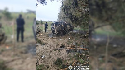В обох контузія: в якому стані енергетики, які на автомобілі підірвалися на прикордонні Чернігівщини В обох контузія: в якому стані енергетики, які на автомобілі підірвалися на прикордонні Чернігівщини