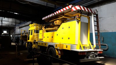 Компанія "Електроавтотранс" у Франківську отримала нову вишку для ремонту контактної мережі Компанія "Електроавтотранс" у Франківську отримала нову вишку для ремонту контактної мережі