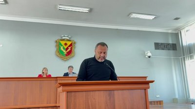 Олександрійські депутати зібрались на сесію, щоб визнати ОПЗЖ колаборантами. Яке рішення ухвалили