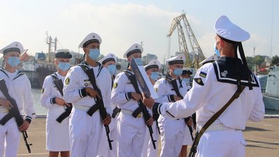В Одесі майже 100 курсантів-моряків присягнули на вірність Україні