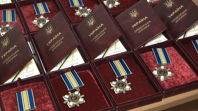 Родинам запорізьких добровольців вручили ордени “За мужність” ІІІ ступеня (посмертно)