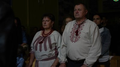 У Житомирі рідним 11 загиблих військових вручили "Ікони пам'яті" У Житомирі рідним 11 загиблих військових вручили "Ікони пам'яті"