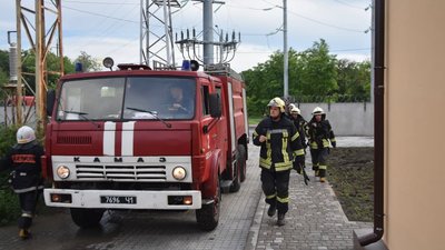 В Одесі стався вибух на трансформаторній підстанції: містяни опинилися без світла та води