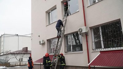 На Тернопільщині правоохоронці провели спільні навчання На Тернопільщині правоохоронці провели спільні навчання