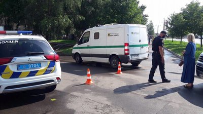Дитина у реанімації, машина опломбована. Що відомо про ДТП за участі інкасаторів на Волині Дитина у реанімації, машина опломбована. Що відомо про ДТП за участі інкасаторів на Волині