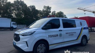 У Києві стався вибух на поштовому терміналі, є загиблий