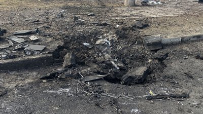 Швидка допомога на Чернігівщині: росіяни поцілили в будівлю екстренної допомоги у Бахмачі