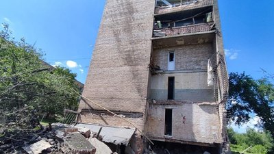 Російські окупанти обстріляли 15 населених пунктів Донеччини, є загиблі та поранені, серед яких — діти