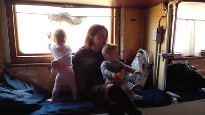 Їхали два дні та дві ночі: історія евакуації вихованців Луганського обласного будинку дитини Їхали два дні та дві ночі: історія евакуації вихованців Луганського обласного будинку дитини