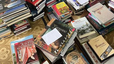 Росіяни у Балаклії планували знищити книжки Стівена Кінга — Ткаченко Росіяни у Балаклії планували знищити книжки Стівена Кінга — Ткаченко