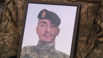 У Житомирі попрощалися з загиблими військовими – Павлом Гвоздицьким та Олександром Іщуком У Житомирі попрощалися з загиблими військовими – Павлом Гвоздицьким та Олександром Іщуком
