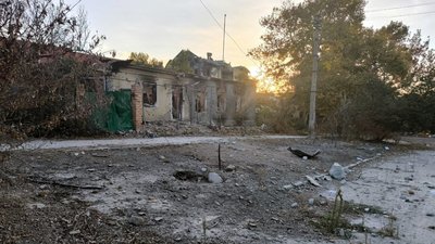 Російські удари по Херсонщині за добу: зруйновані будинки, є загиблі та поранені