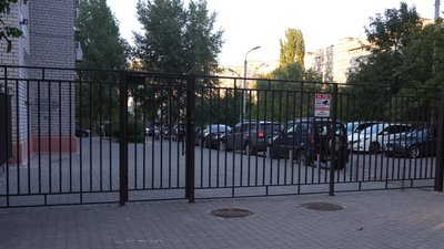 "Нам не відчиняють": у Дніпрі виник конфлікт через доступ до бомбосховища